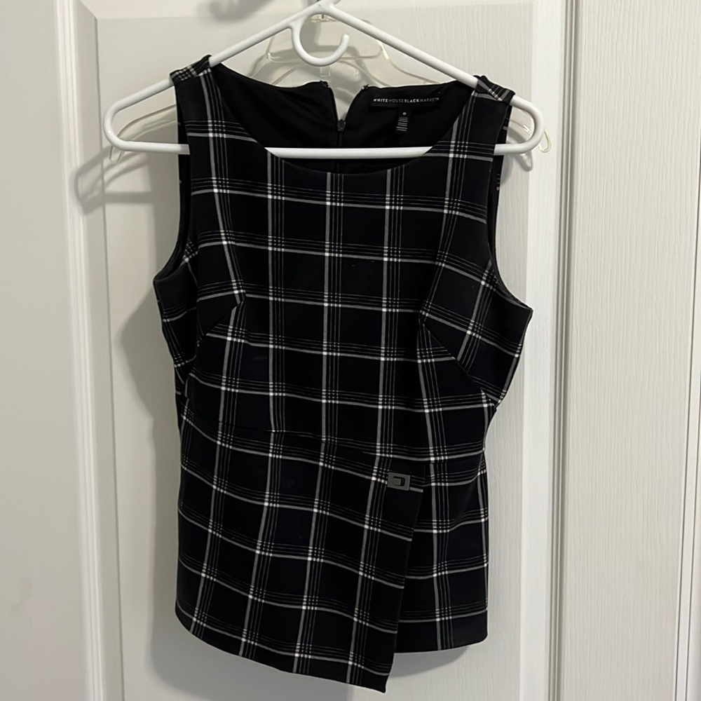 White House black market women’s dressy tank